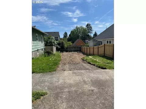 5536 NE Flanders St, Portland, OR 97213