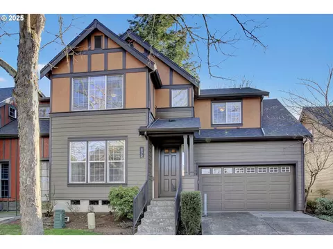 872 NE 73rd Ave, Hillsboro, OR 97124