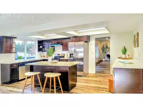 Kitchen - 7326 SE 252nd Ave, Gresham, OR 97080 photo 1 of 4