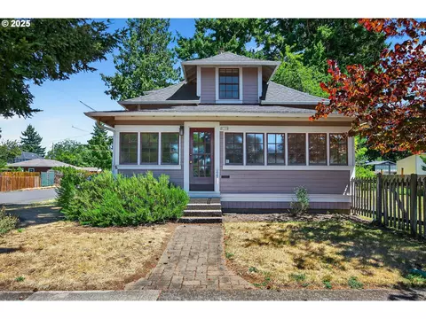 5214 SE 62nd Ave, Portland, OR 97206
