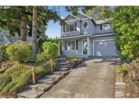 2835 SE Pardee St, Portland, OR 97202