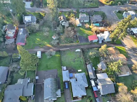 1652 Augusta Aly, Eugene, OR 97403 photo 4