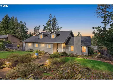 3945 Spring Blvd, Eugene, OR 97405
