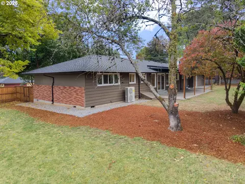 Exterior - 1025 NW Wallula Ave, Gresham, OR 97030 photo 9 of 9