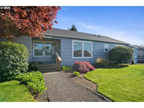 6355 Long Prairie Rd, Tillamook, OR 97141