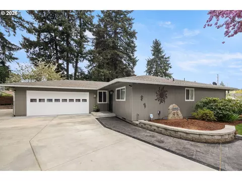 15822 SE Alpenglade Ct, Milwaukie, OR 97267