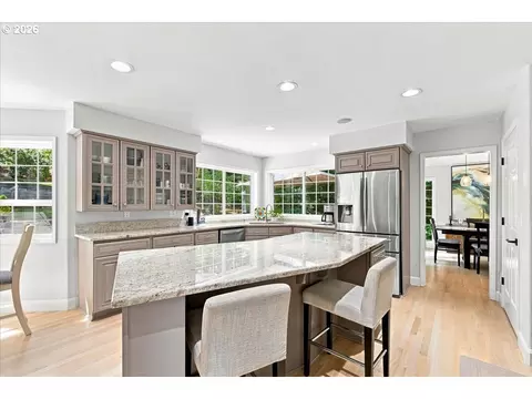 Kitchen - 2840 NW Walden Dr, Camas, WA 98607 photo 1 of 5