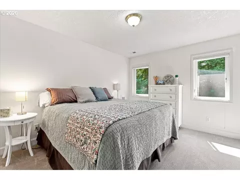 Bedroom - 2840 NW Walden Dr, Camas, WA 98607 photo 5 of 5