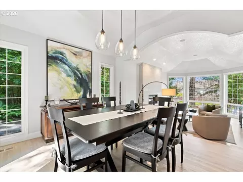 Dining - 2840 NW Walden Dr, Camas, WA 98607 photo 1 of 3
