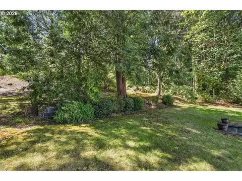 Exterior - 2840 NW Walden Dr, Camas, WA 98607 photo 9 of 12