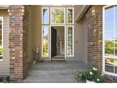Entry Way - 2840 NW Walden Dr, Camas, WA 98607 photo 1 of 5