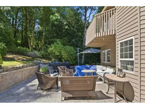 Exterior - 2840 NW Walden Dr, Camas, WA 98607 photo 7 of 12