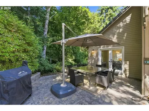 Exterior - 2840 NW Walden Dr, Camas, WA 98607 photo 6 of 12