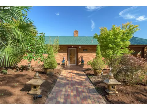 245 W 30th Ave, Eugene, OR 97405