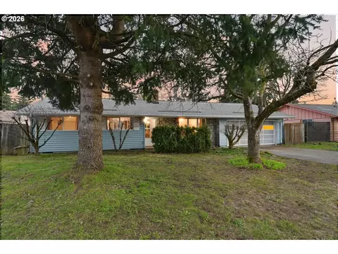 8513 NE Lewis Dr, Vancouver, WA 98662