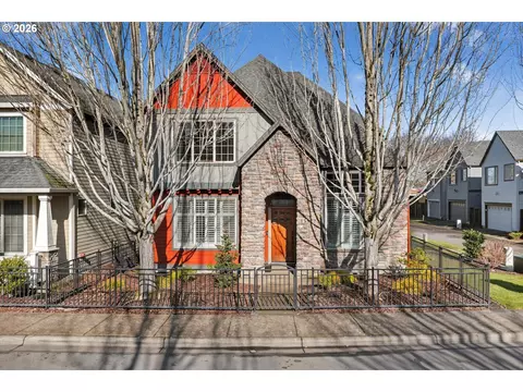 15977 SW Windrow Ln, Sherwood, OR 97140