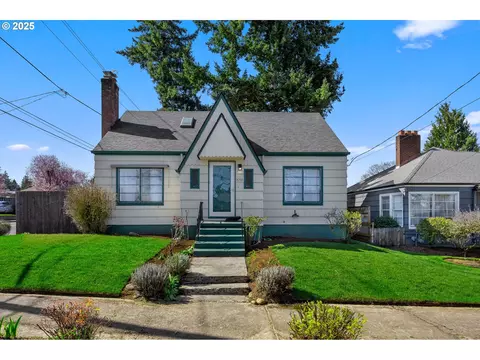 4505 NE 40th Ave, Portland, OR 97211