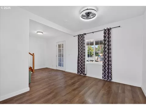 Living - 25194 Webster Ave, Monroe, OR 97456 photo 1 of 4
