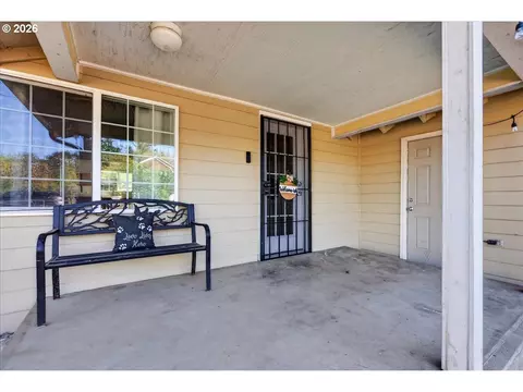 Exterior - 25194 Webster Ave, Monroe, OR 97456 photo 7 of 13