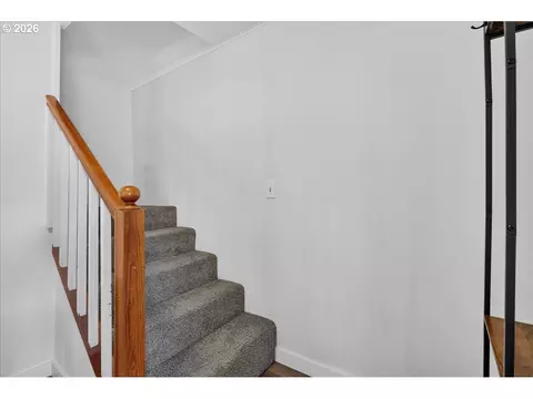 Entry Way - 25194 Webster Ave, Monroe, OR 97456 photo 4 of 5