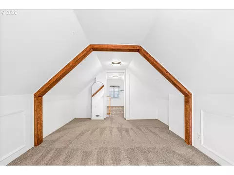 Bedroom - 25194 Webster Ave, Monroe, OR 97456 photo 2 of 2