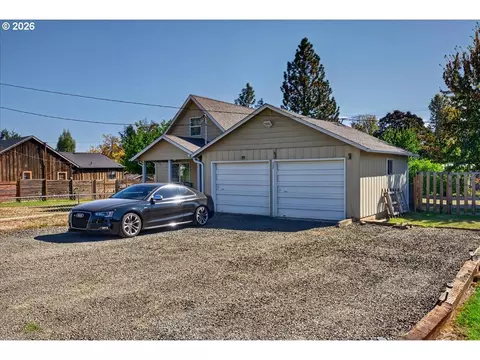Exterior - 25194 Webster Ave, Monroe, OR 97456 photo 3 of 13