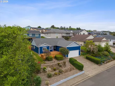 2445 NE 47th St, Lincoln City, OR 97367