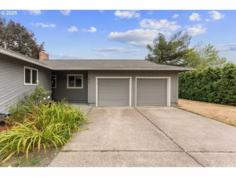 1812 SE 18th Pl, Troutdale, OR 97060