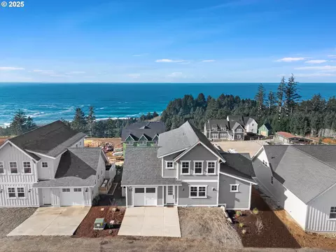 1128 NE Marmoris Ave, Depoe Bay, OR 97341