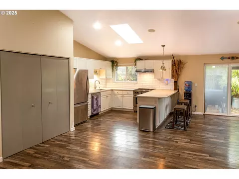 Kitchen - 3565 Castrey St, Eugene, OR 97404 photo 1 of 6
