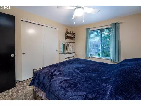 Bedroom - 3565 Castrey St, Eugene, OR 97404 photo 2 of 5