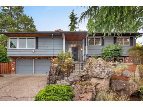 11015 SW Berkshire St, Portland, OR 97225