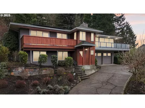 2422 SW Seymour Dr, Portland, OR 97239