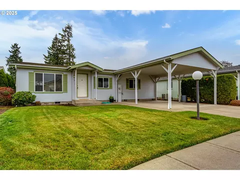 145 River Rd # 12, Junction City, OR 97448