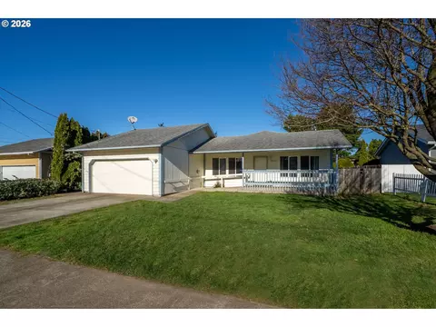 3500 Hawthorne Ln, Tillamook, OR 97141