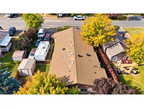 View/Area - 820 SW 14th St, Pendleton, OR 97801 photo 4 of 4