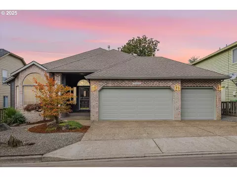 13002 Sierra Vista Dr, Lake Oswego, OR 97035