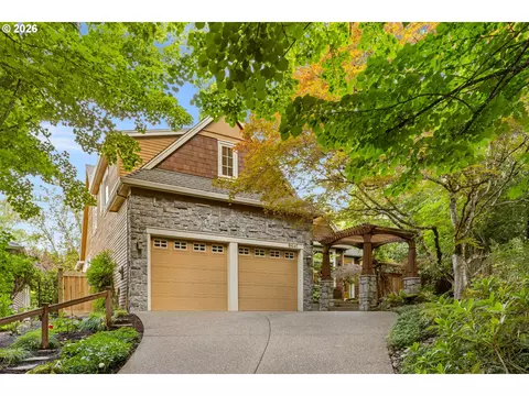 6441 SW Santa Monica Ct, Portland, OR 97221