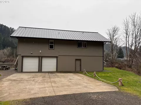 Exterior - 10298 Highway 126, Mapleton, OR 97453 photo 5 of 6