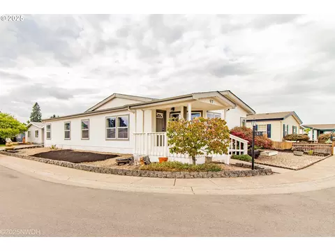 3700 Babcock Ln #97, Eugene, OR 97401