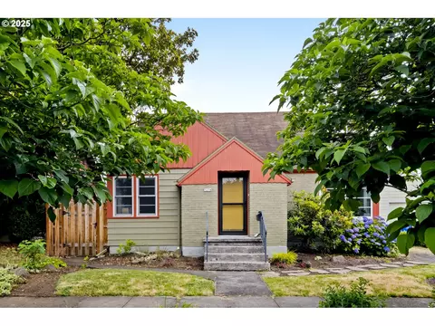 5234 NE Multnomah St, Portland, OR 97213