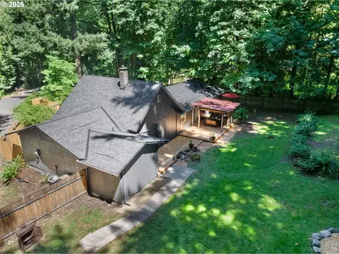 Exterior - 69080 E Vine Maple Dr, Rhododendron, OR 97049 photo 12 of 14