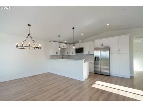 Kitchen - 110 Crescent St, Oceanside, OR 97134 photo 1 of 4