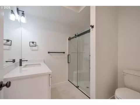 Bath - 110 Crescent St, Oceanside, OR 97134 photo 2 of 3