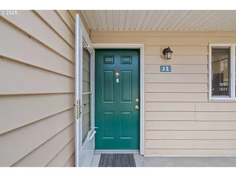 13216 NE Salmon Creek Ave #J1, Vancouver, WA 98686