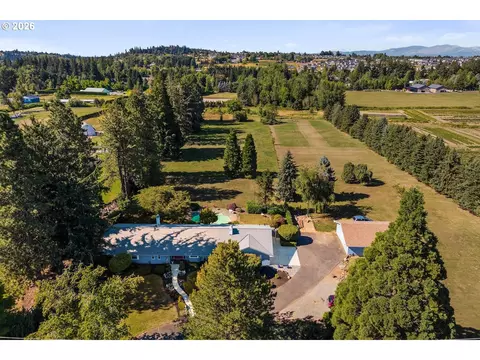 View/Area - 18345 SE Cheldelin Rd, Gresham, OR 97080 photo 4 of 8