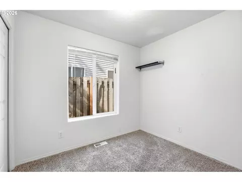 879 SW Junction Pl, Gresham, OR 97080 photo 16