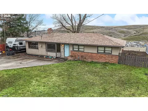 Other - 11 NE Nelson Dr, Pendleton, OR 97801 photo 2 of 7