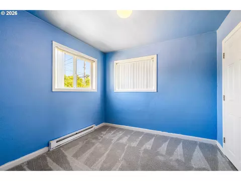 Bedroom - 2760 E St, Springfield, OR 97477 photo 4 of 6
