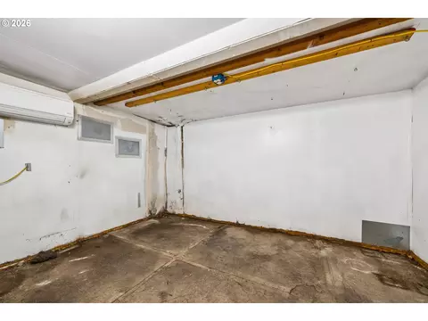 Other - 2760 E St, Springfield, OR 97477 photo 5 of 9